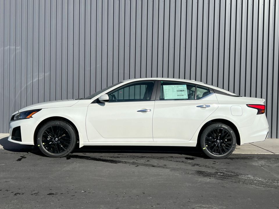 2025 Nissan Altima