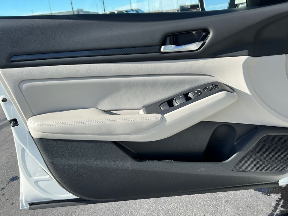 2025 Nissan Altima