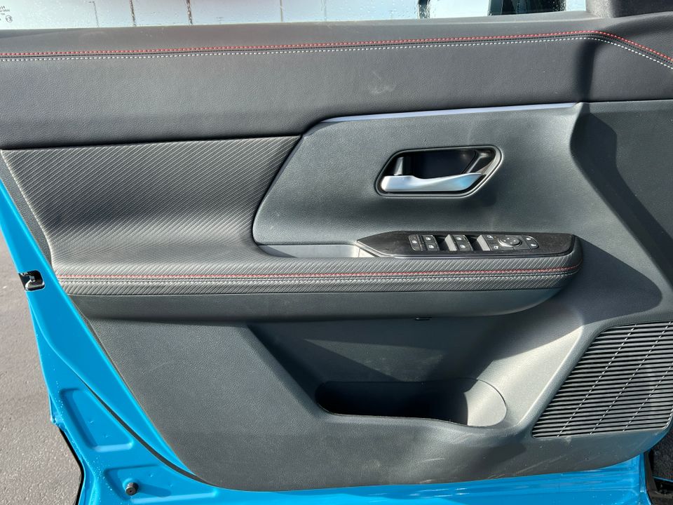 2025 Nissan Kicks