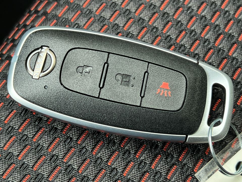 2025 Nissan Kicks