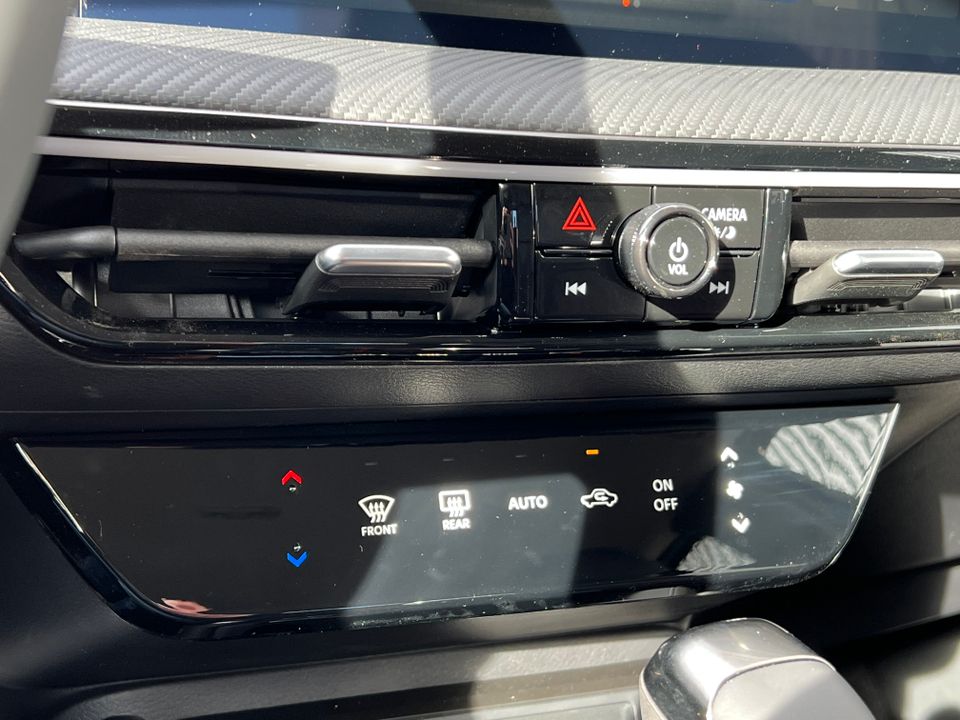 2025 Nissan Kicks