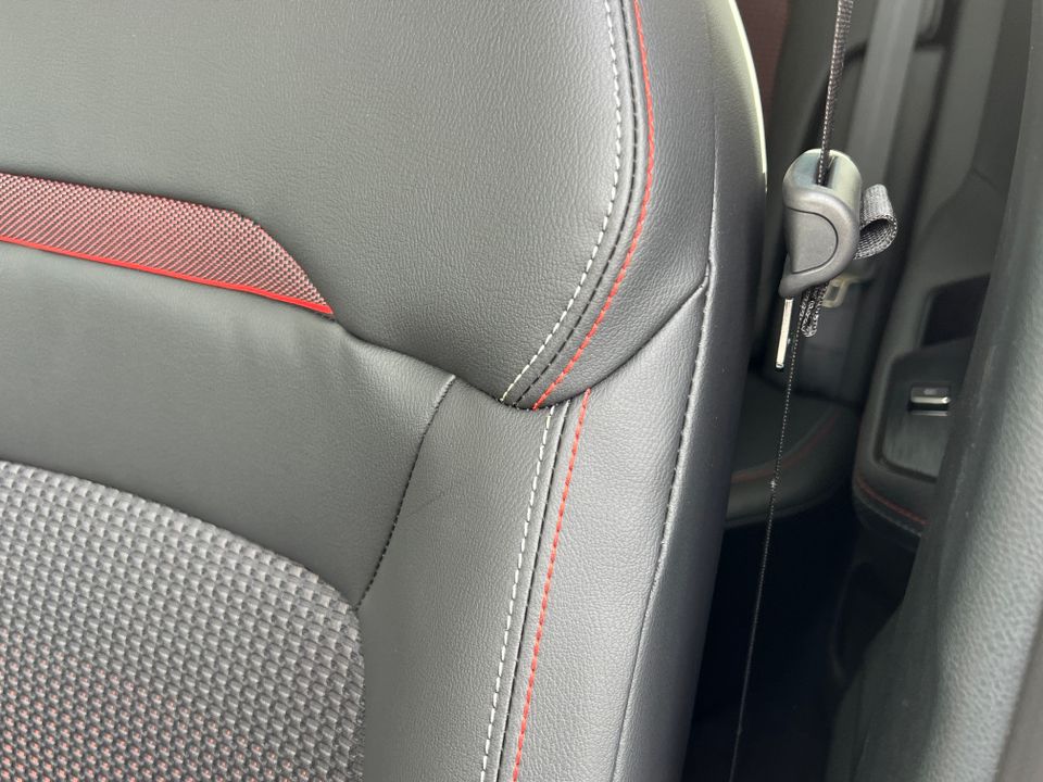 2025 Nissan Kicks
