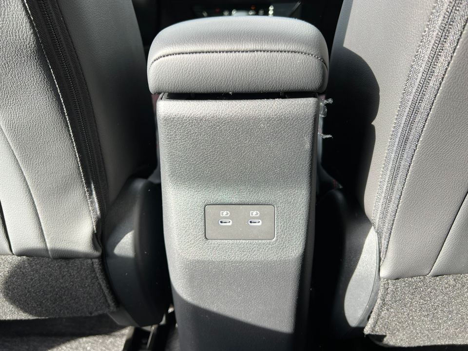 2025 Nissan Kicks