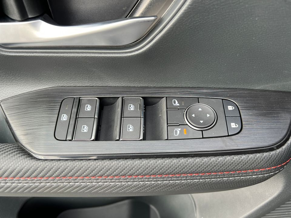 2025 Nissan Kicks