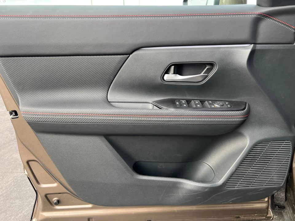 2025 Nissan Kicks