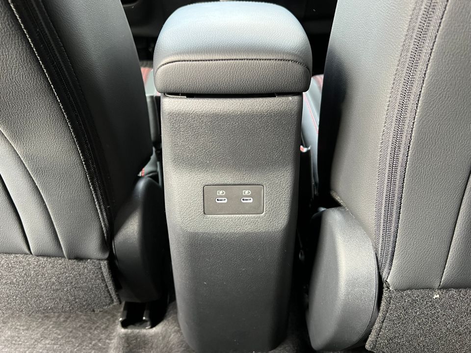 2025 Nissan Kicks