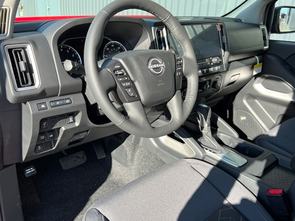 2025 Nissan Frontier
