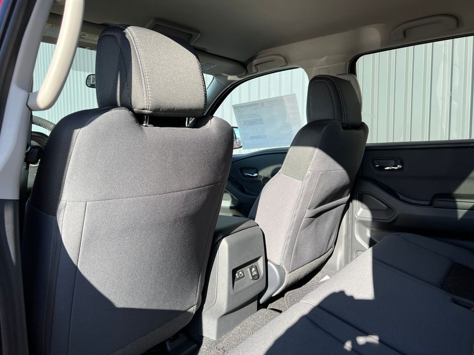 2025 Nissan Frontier