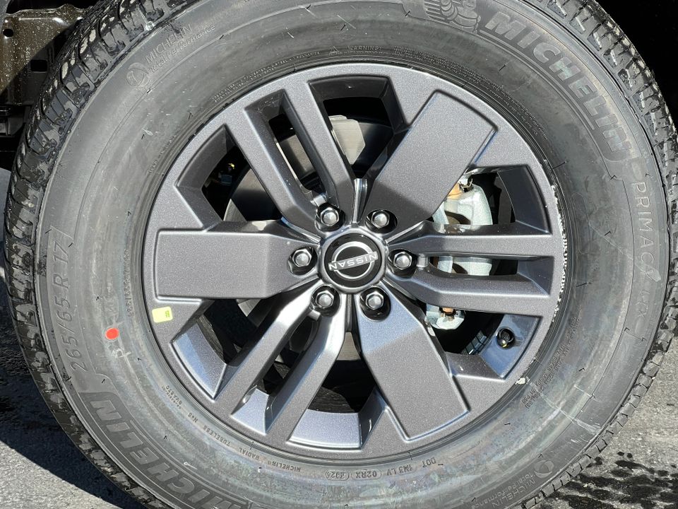 2025 Nissan Frontier