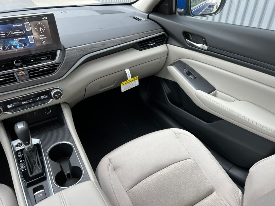 2025 Nissan Altima