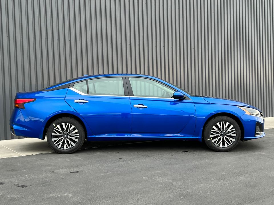 2025 Nissan Altima