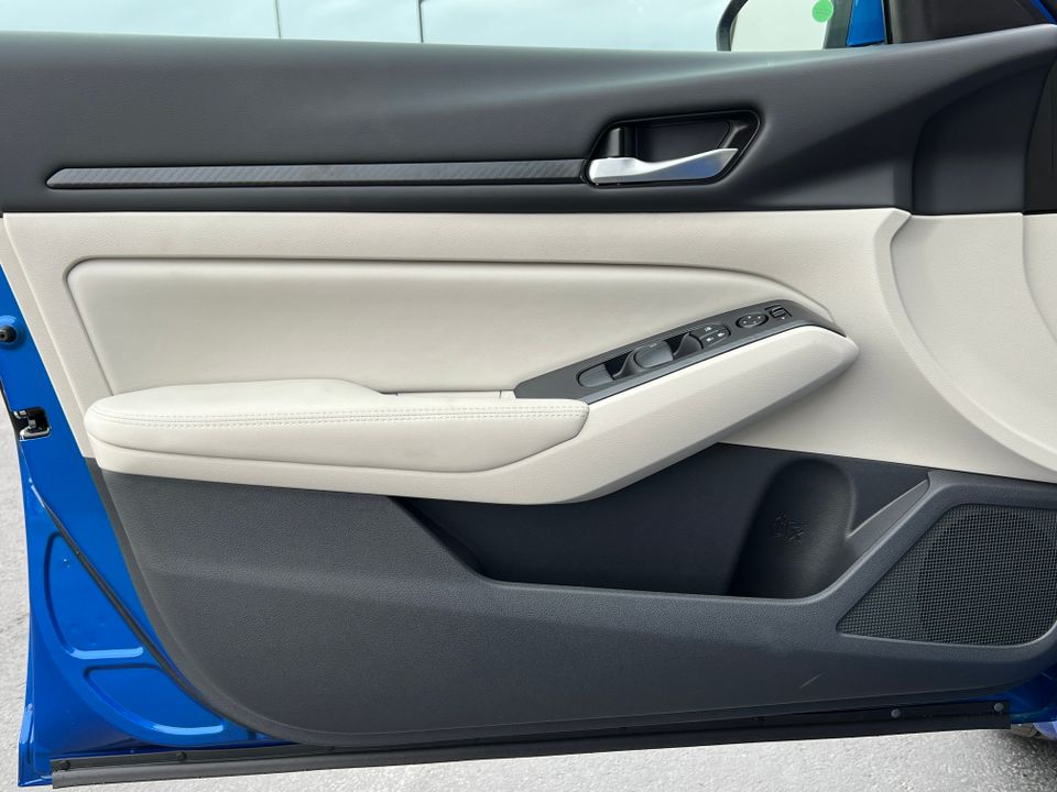 2025 Nissan Altima