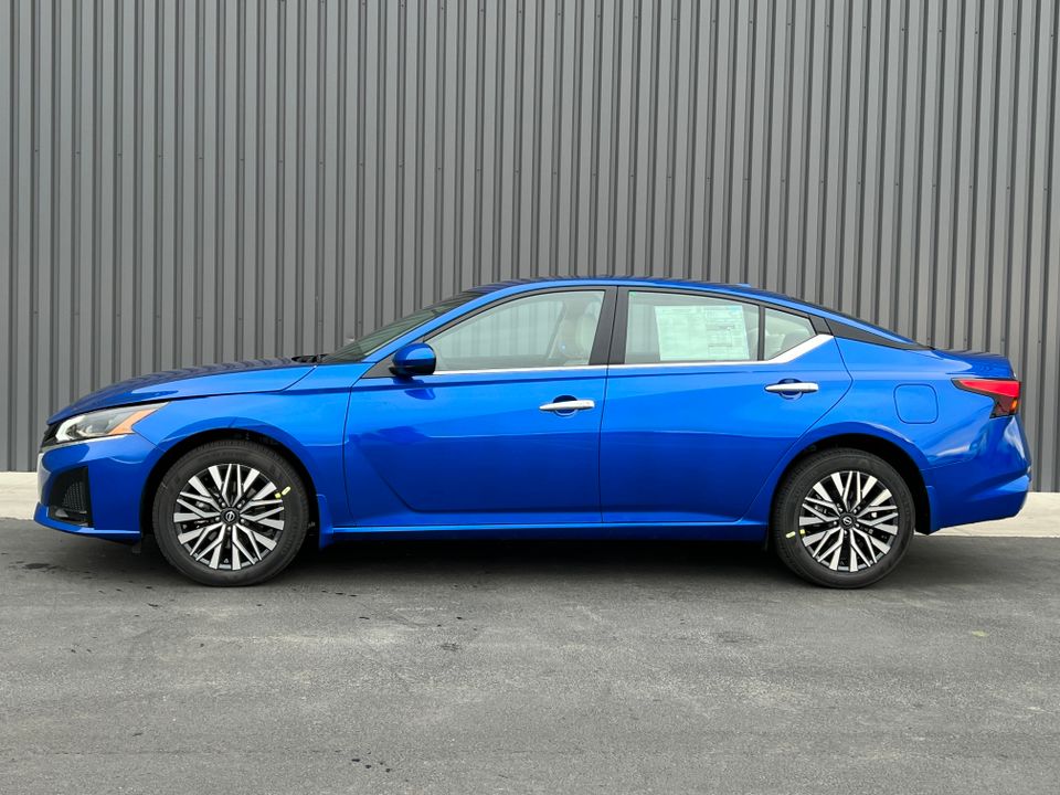 2025 Nissan Altima