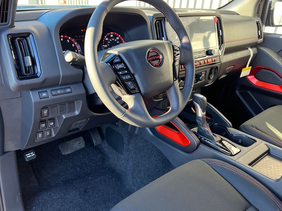 2025 Nissan Frontier