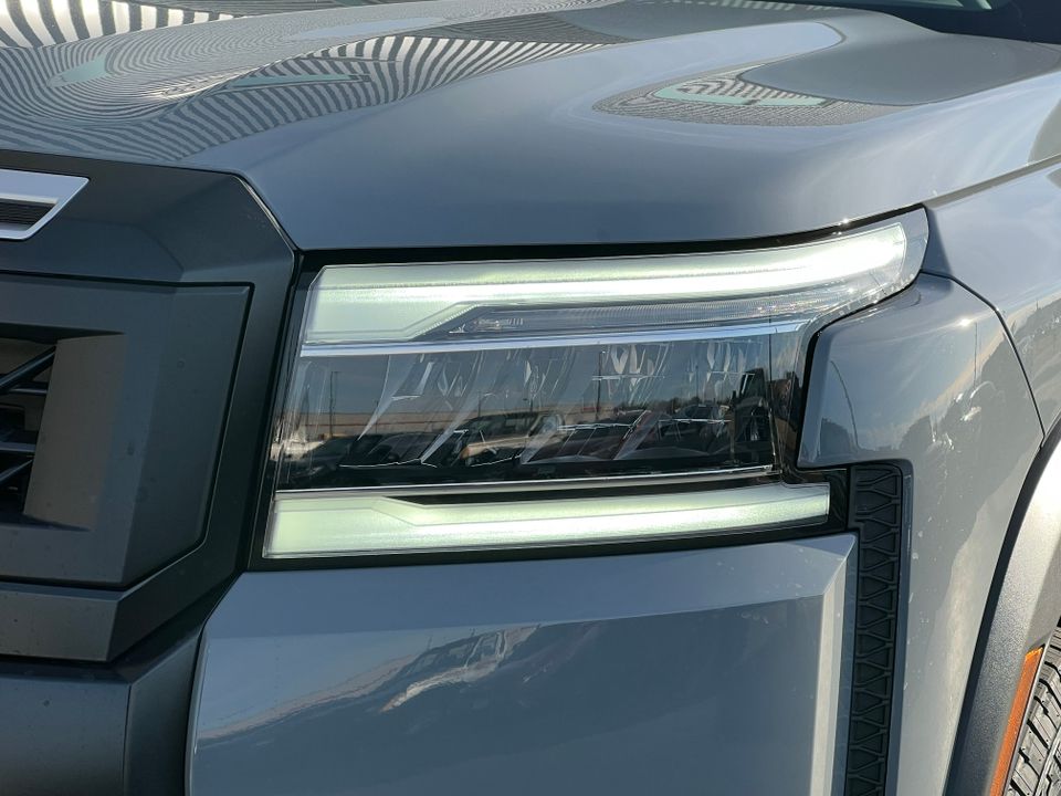 2025 Nissan Frontier