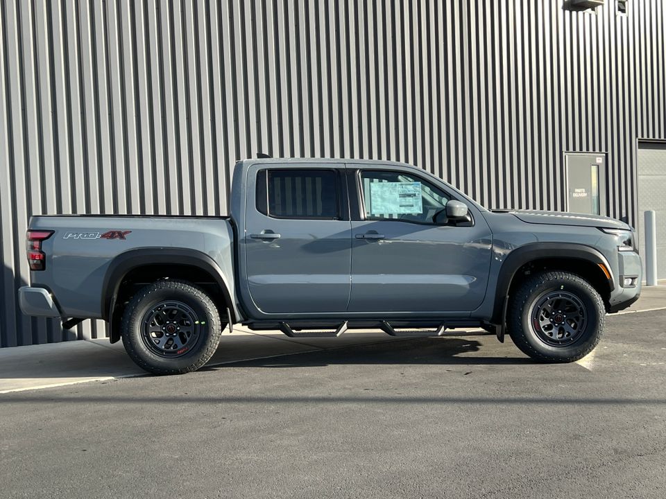 2025 Nissan Frontier
