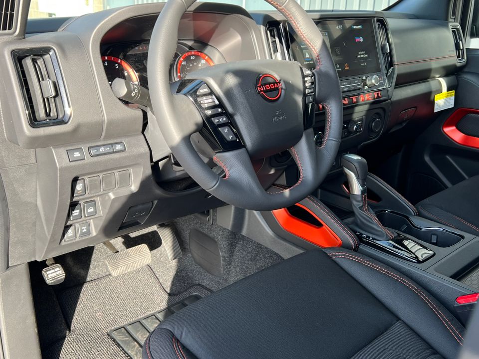 2025 Nissan Frontier