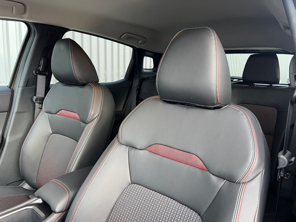 2025 Nissan Kicks
