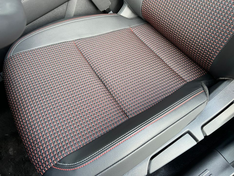2025 Nissan Kicks