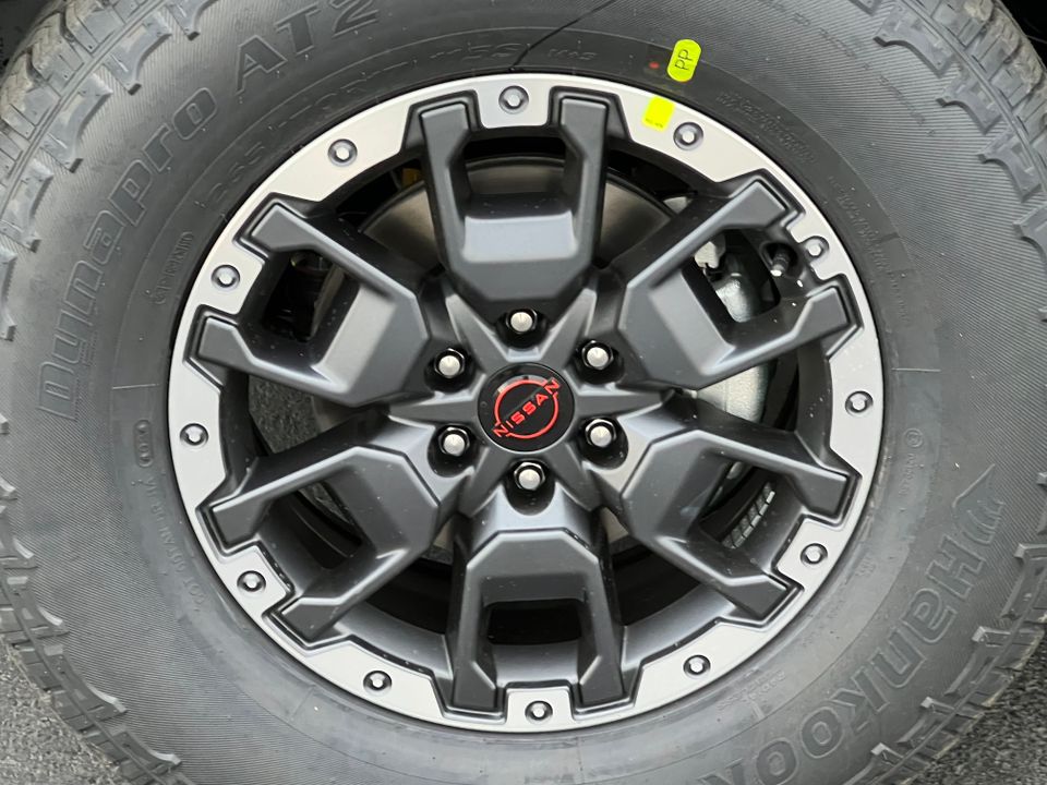 2025 Nissan Frontier