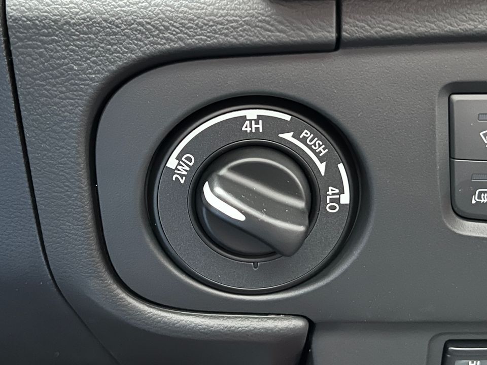 2025 Nissan Frontier