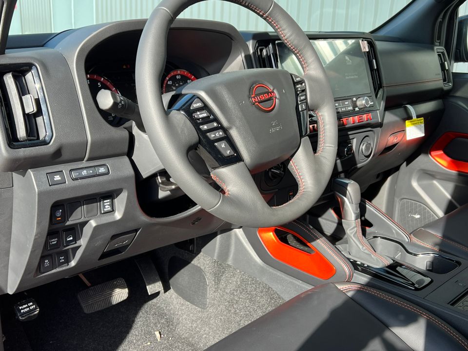 2025 Nissan Frontier