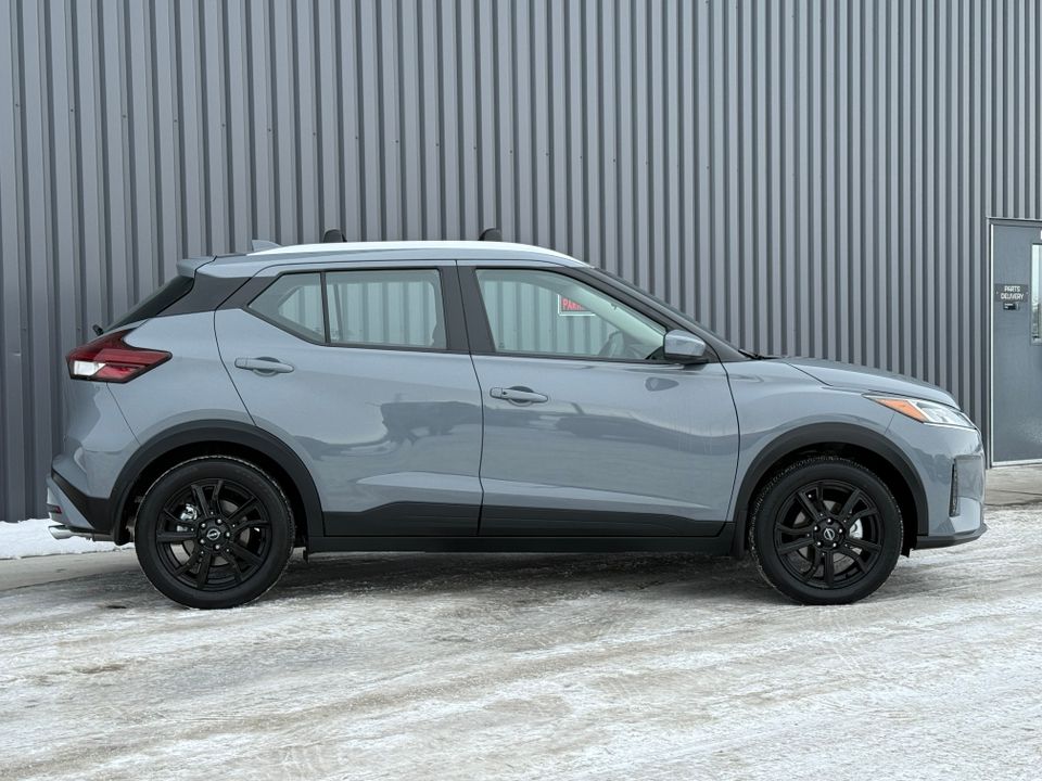 2023 Nissan Kicks