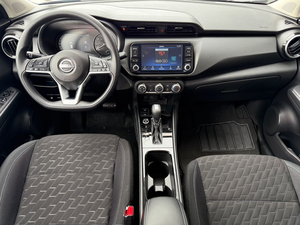 2023 Nissan Kicks