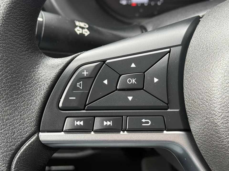 2023 Nissan Kicks