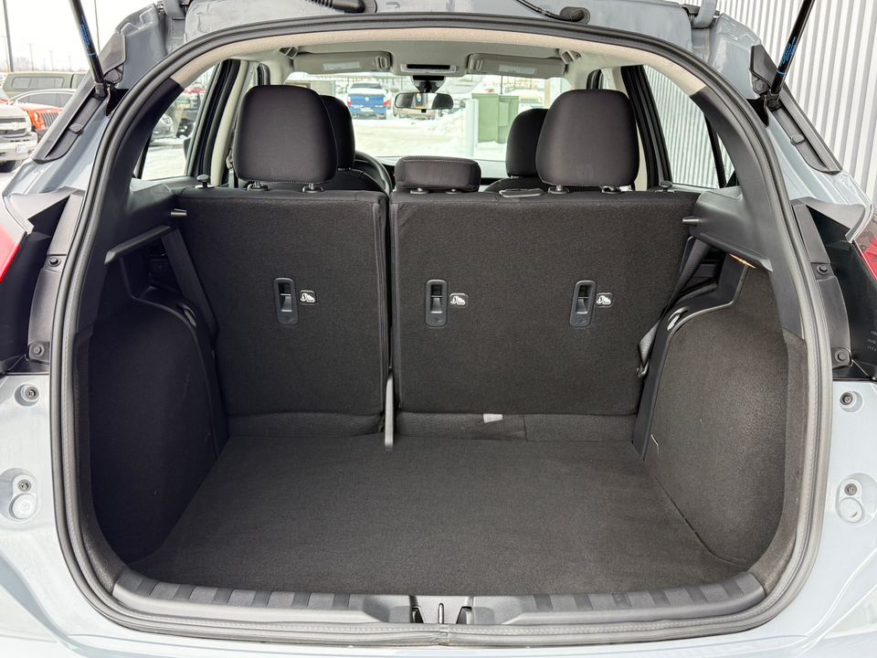 2023 Nissan Kicks