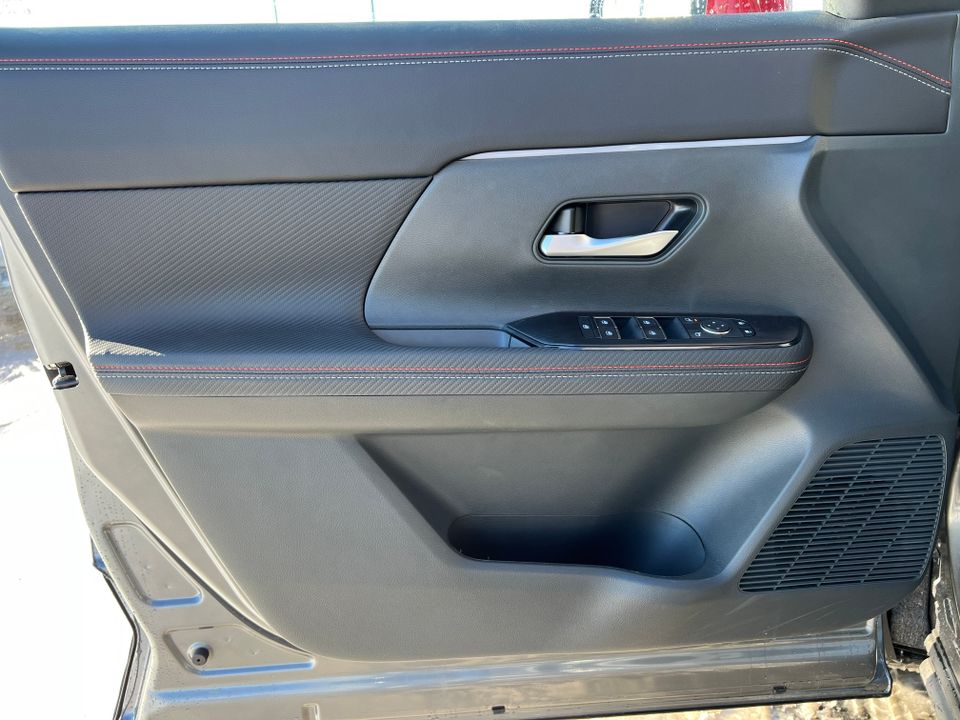 2025 Nissan Kicks