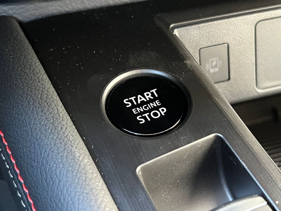 2025 Nissan Kicks