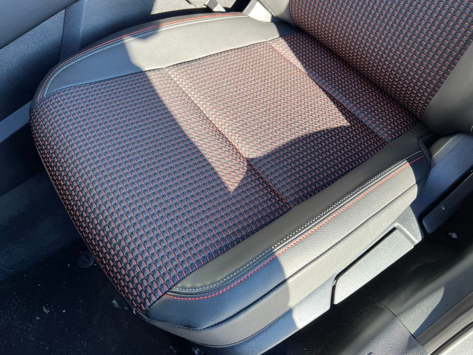 2025 Nissan Kicks