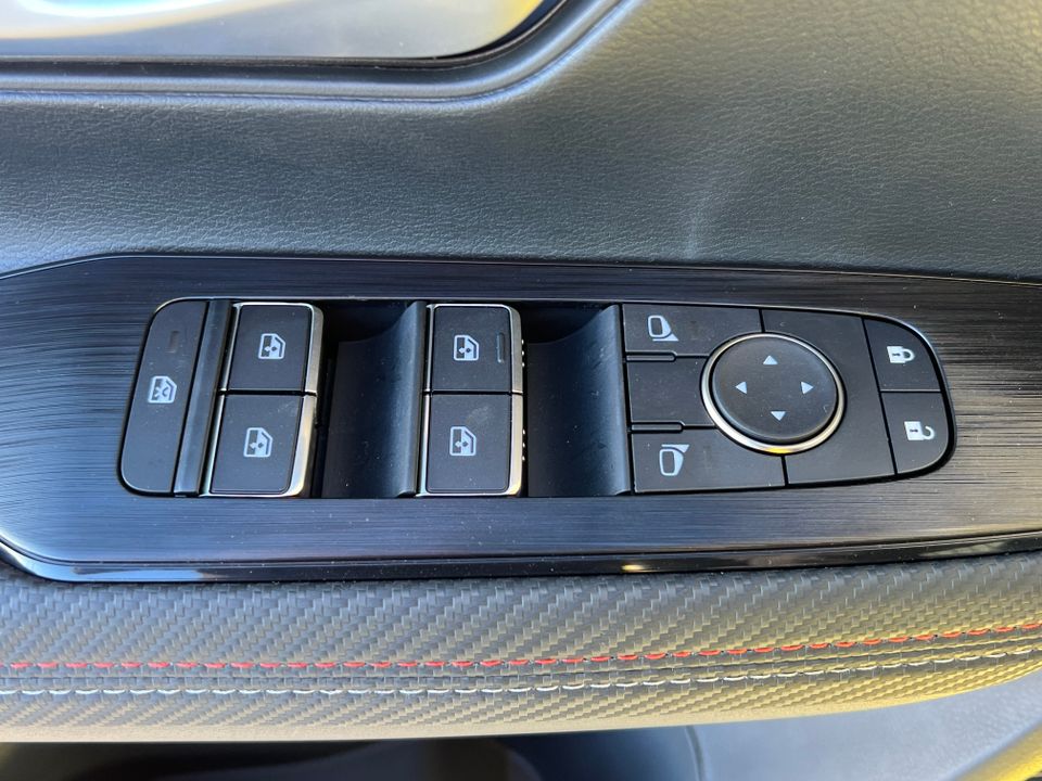 2025 Nissan Kicks