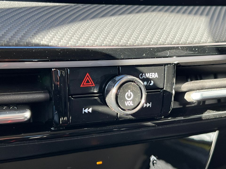 2025 Nissan Kicks