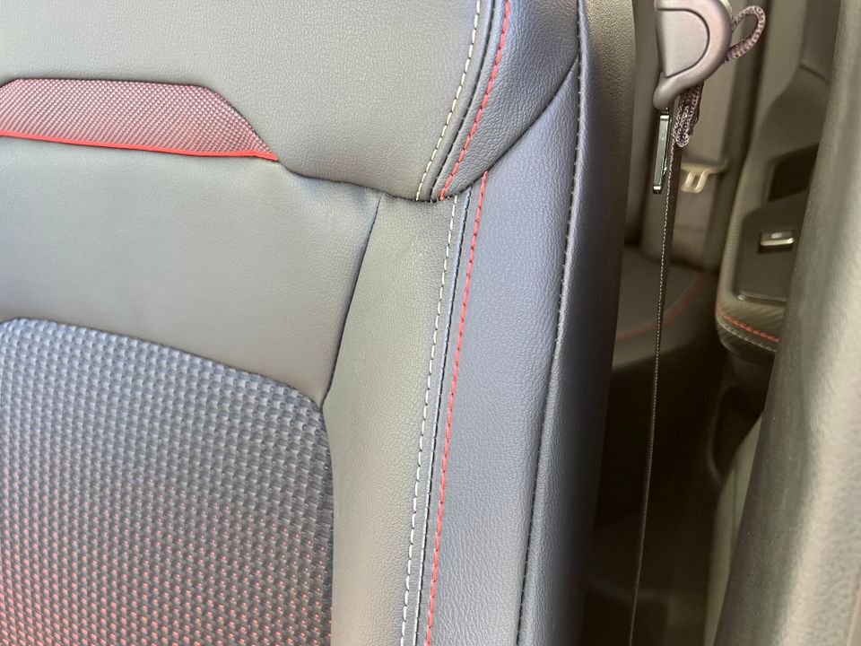 2025 Nissan Kicks
