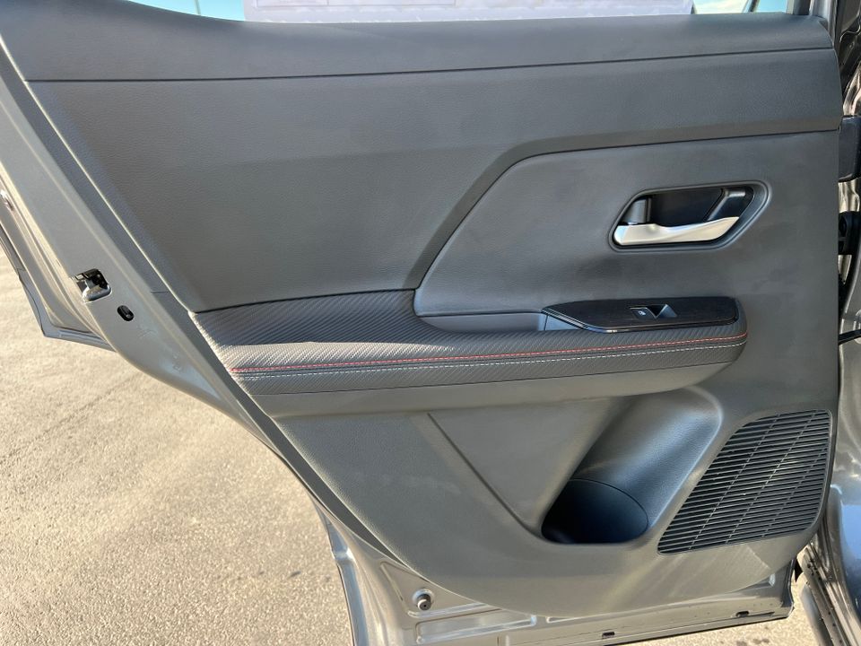 2025 Nissan Kicks