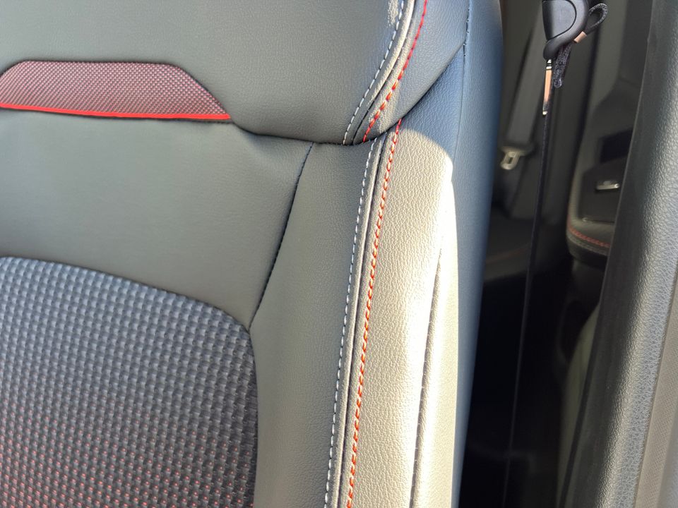 2025 Nissan Kicks