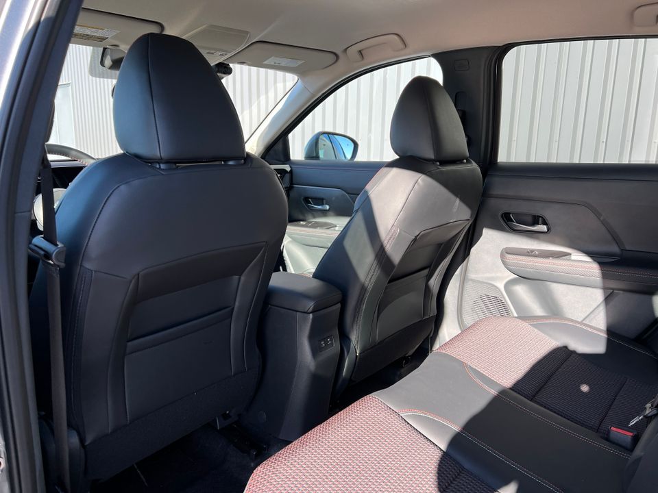 2025 Nissan Kicks