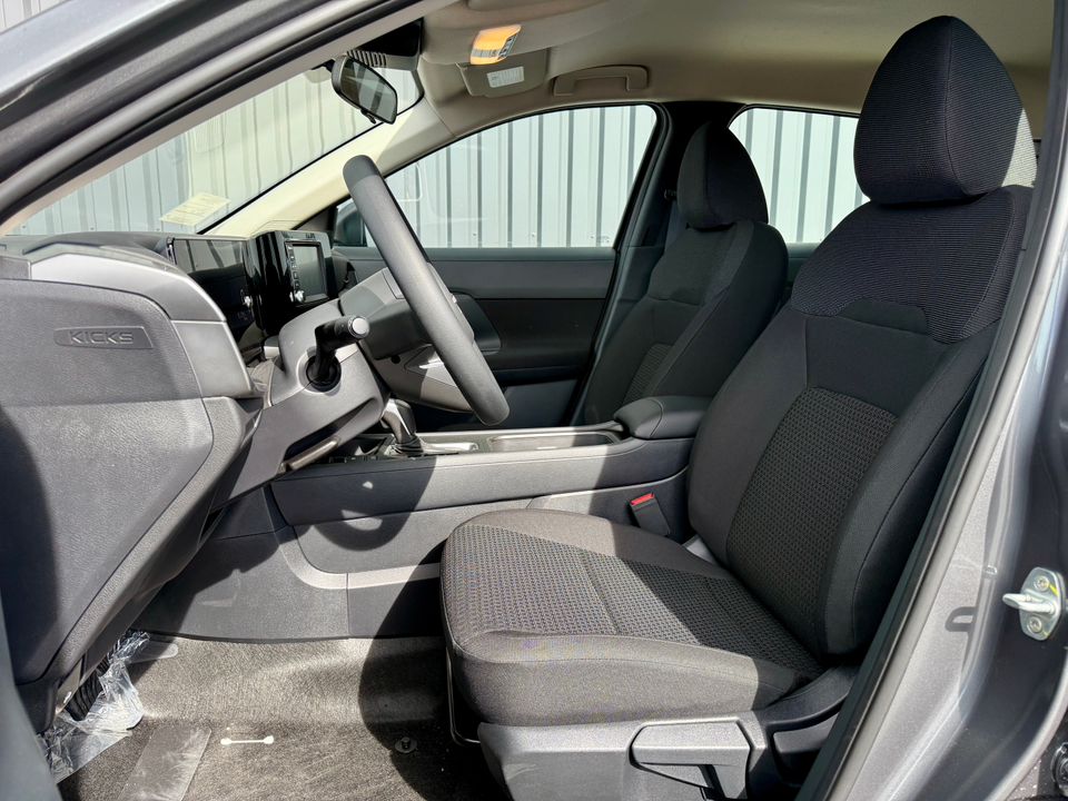 2025 Nissan Kicks