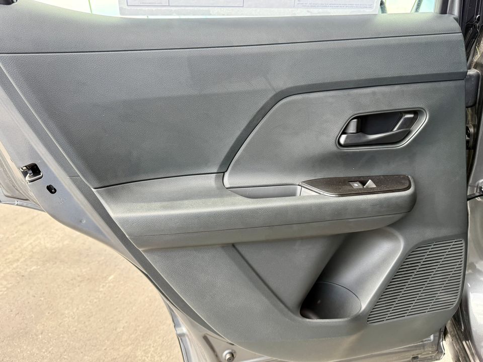 2025 Nissan Kicks
