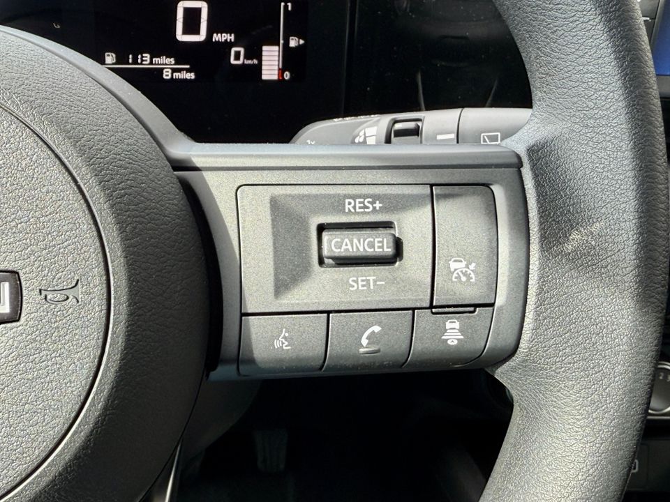 2025 Nissan Kicks