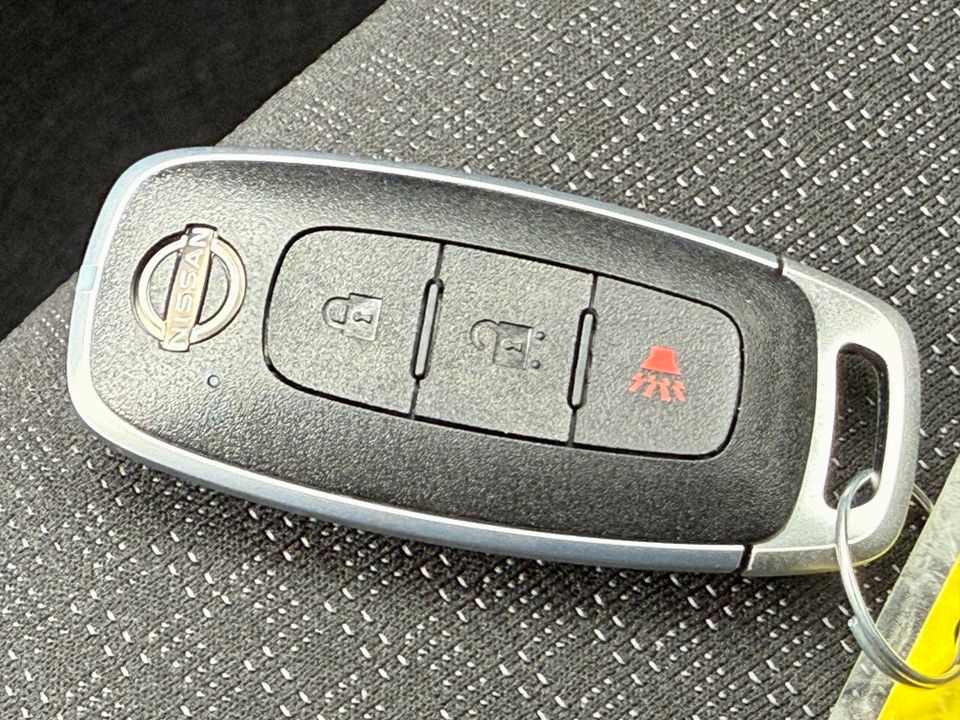 2025 Nissan Kicks