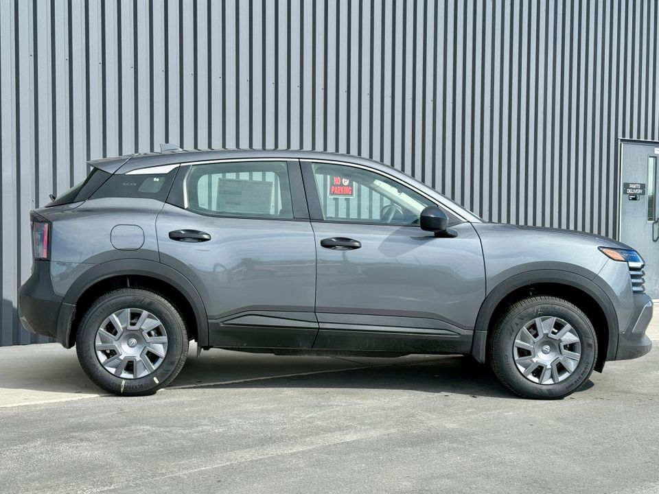 2025 Nissan Kicks