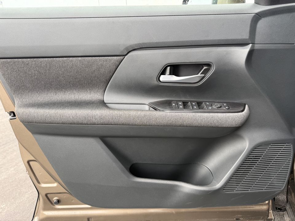 2025 Nissan Kicks