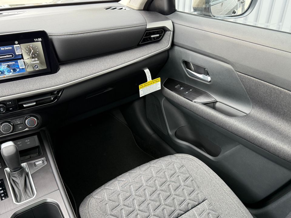 2025 Nissan Kicks