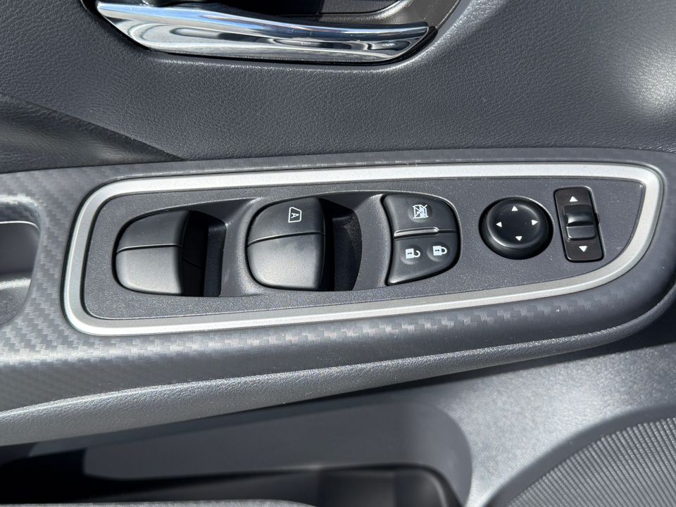 2025 Nissan Versa