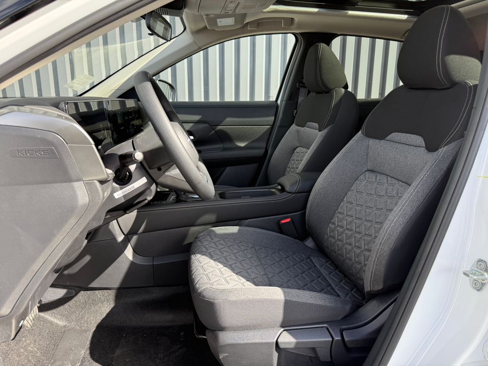 2025 Nissan Kicks