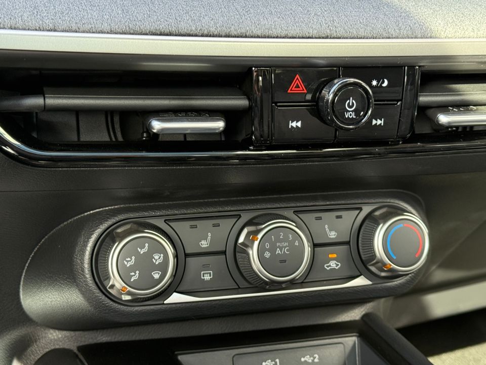2025 Nissan Kicks
