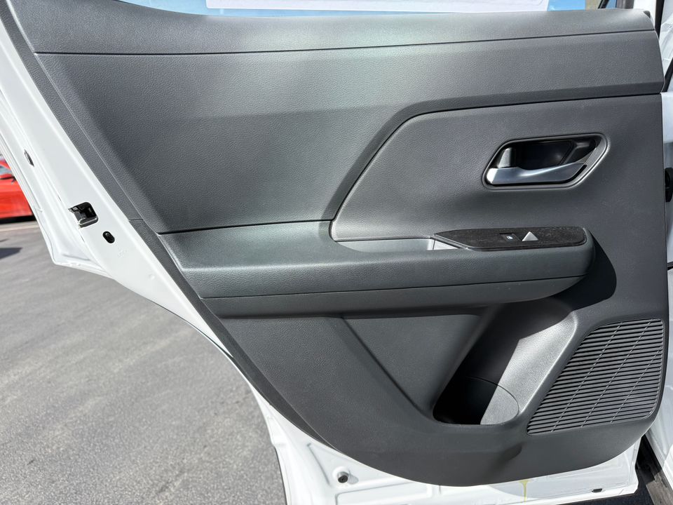 2025 Nissan Kicks